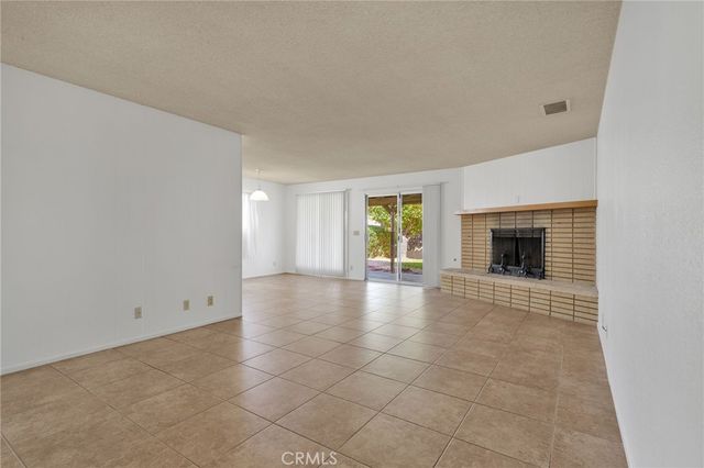 13295 Tamarisk Road, Victorville, CA 92395