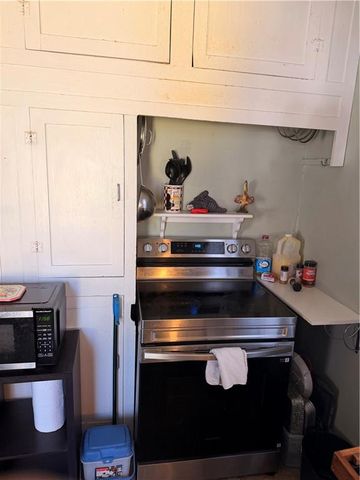 323 W GAY Street, Warrensburg, MO 64093