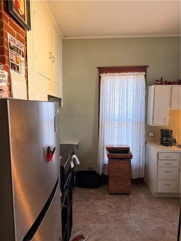 323 W GAY Street, Warrensburg, MO 64093