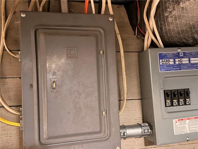 323 W GAY Street, Warrensburg, MO 64093