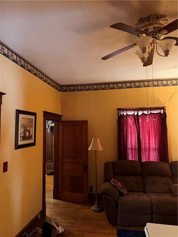 323 W GAY Street, Warrensburg, MO 64093