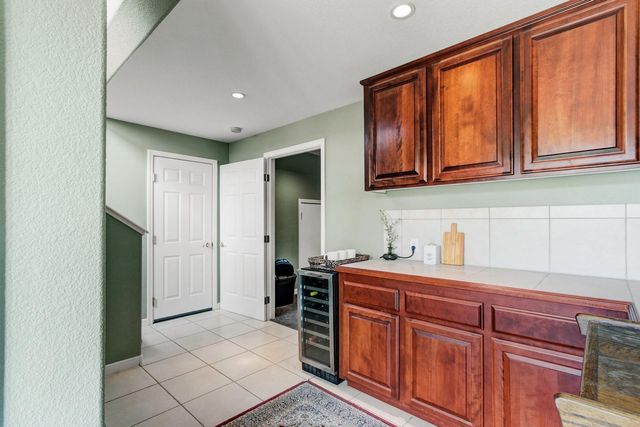 6885 Chaparral Lane, Newcastle, CA 95658