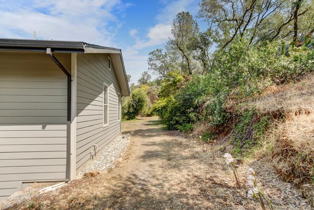6885 Chaparral Lane, Newcastle, CA 95658