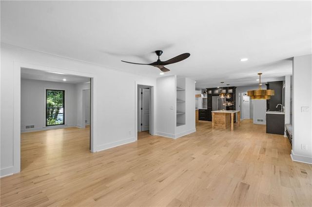 140 N Bluff, Alpharetta, GA 30004