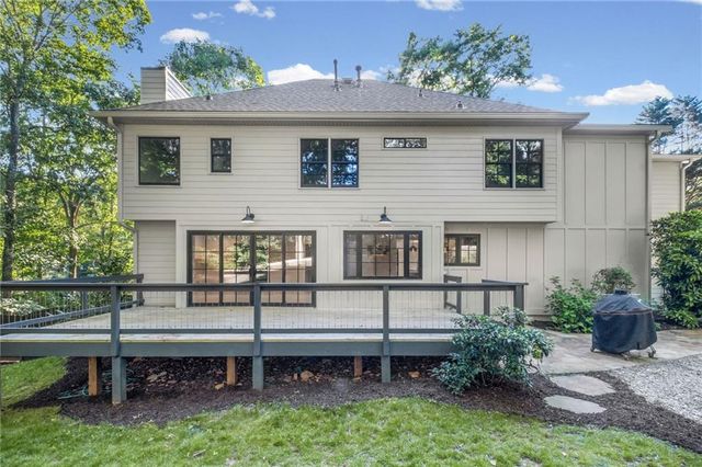 140 N Bluff, Alpharetta, GA 30004