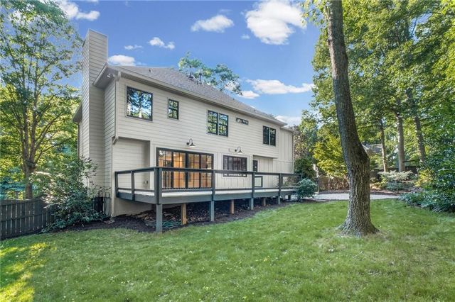 140 N Bluff, Alpharetta, GA 30004