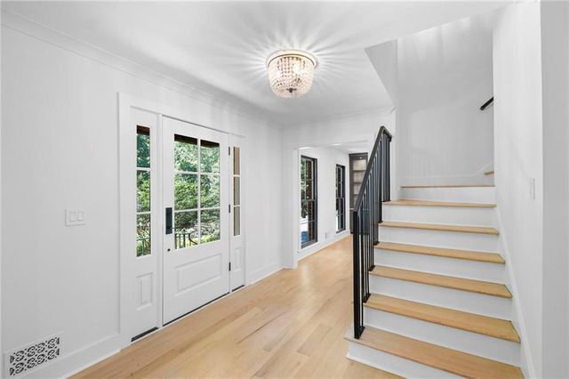 140 N Bluff, Alpharetta, GA 30004