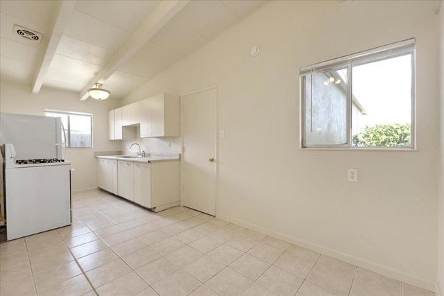 1448 Modoc Avenue, Salinas, CA 93906