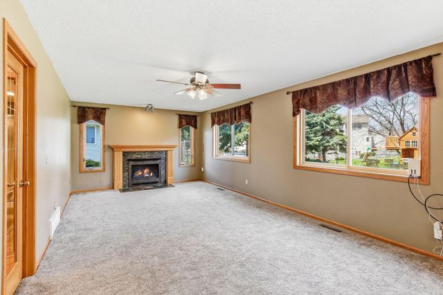 2445 Schaller Drive E, Maplewood, MN 55119