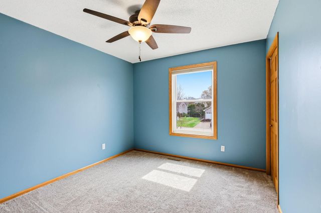 2445 Schaller Drive E, Maplewood, MN 55119