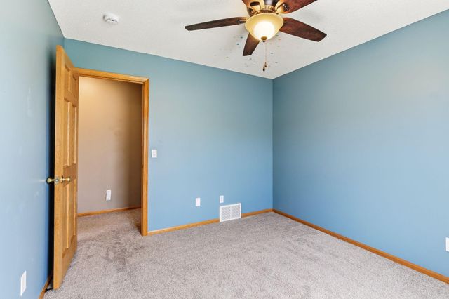 2445 Schaller Drive E, Maplewood, MN 55119