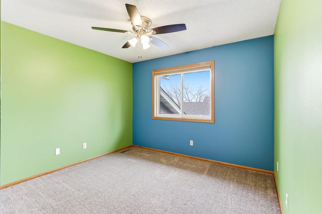 2445 Schaller Drive E, Maplewood, MN 55119