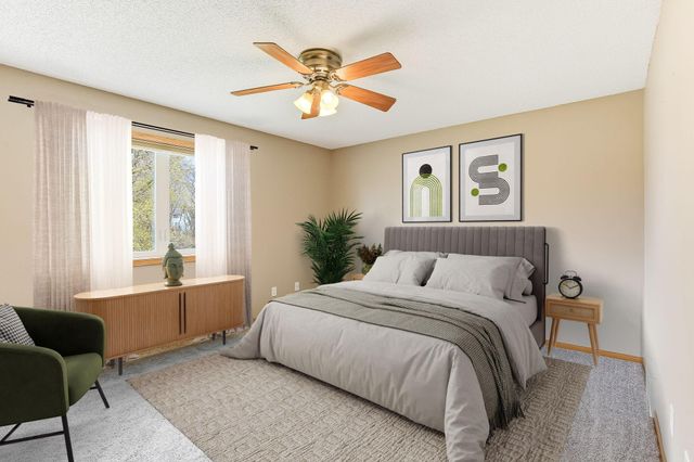 2445 Schaller Drive E, Maplewood, MN 55119