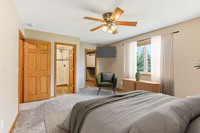 2445 Schaller Drive E, Maplewood, MN 55119