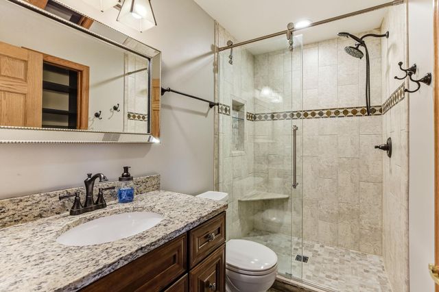 2445 Schaller Drive E, Maplewood, MN 55119