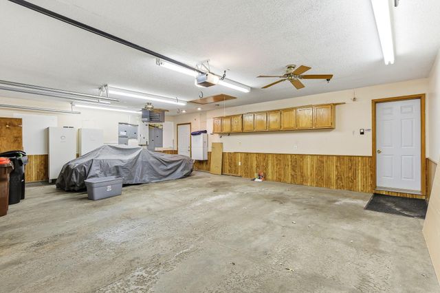 2445 Schaller Drive E, Maplewood, MN 55119