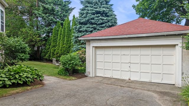 27 Oliver Street, Watertown, MA 02472