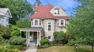 27 Oliver Street, Watertown, MA 02472