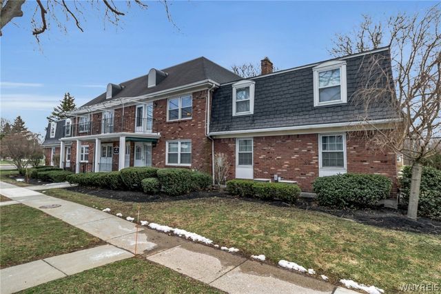 1420 Maple Road 6, Amherst, NY 14221