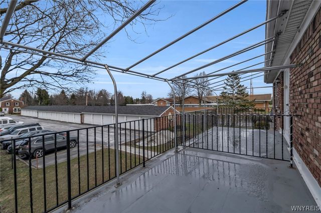 1420 Maple Road 6, Amherst, NY 14221