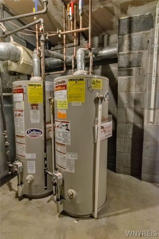 1420 Maple Road 6, Amherst, NY 14221