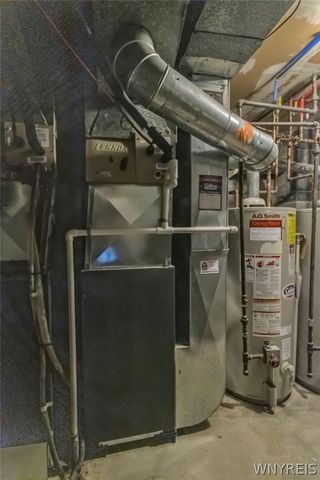 1420 Maple Road 6, Amherst, NY 14221