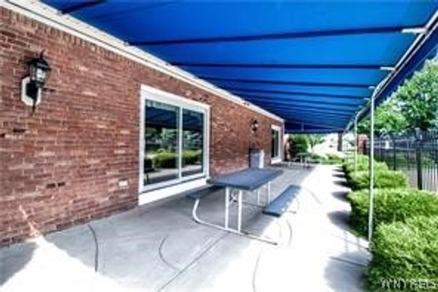 1420 Maple Road 6, Amherst, NY 14221