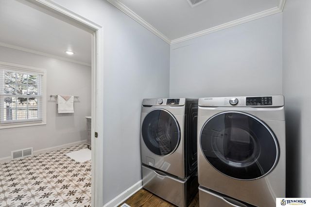 2701 Bradfield Drive, Lincoln, NE 68502