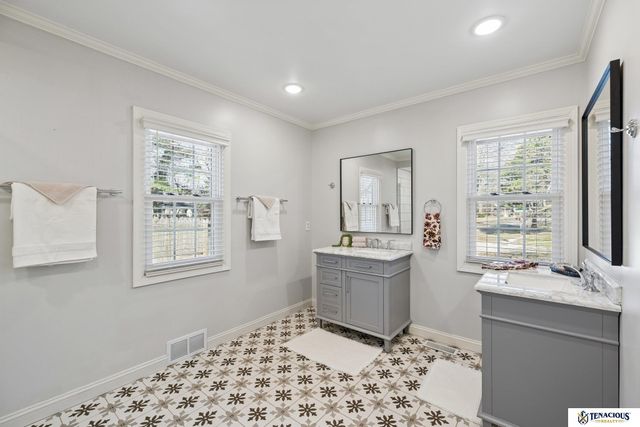 2701 Bradfield Drive, Lincoln, NE 68502