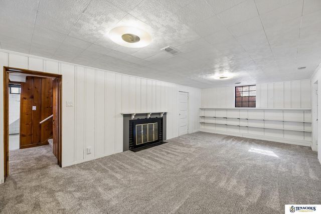 2701 Bradfield Drive, Lincoln, NE 68502