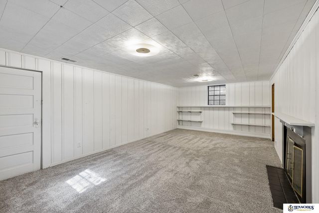 2701 Bradfield Drive, Lincoln, NE 68502