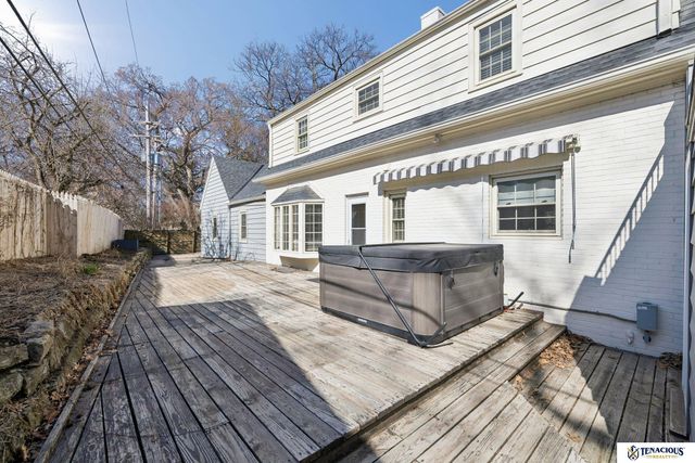 2701 Bradfield Drive, Lincoln, NE 68502