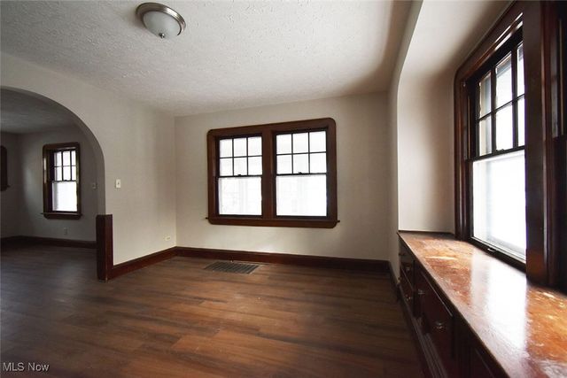 782 Frederick Boulevard, Akron, OH 44320