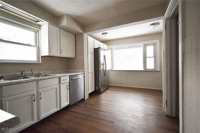 782 Frederick Boulevard, Akron, OH 44320