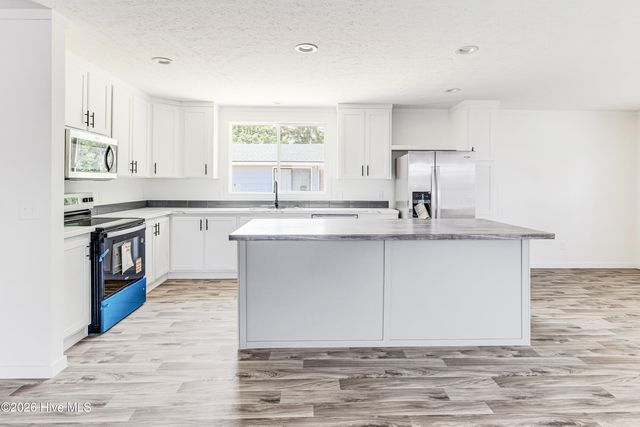 1990 Waterloo Street SW, Ocean Isle Beach, NC 28469