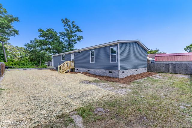 1990 Waterloo Street SW, Ocean Isle Beach, NC 28469