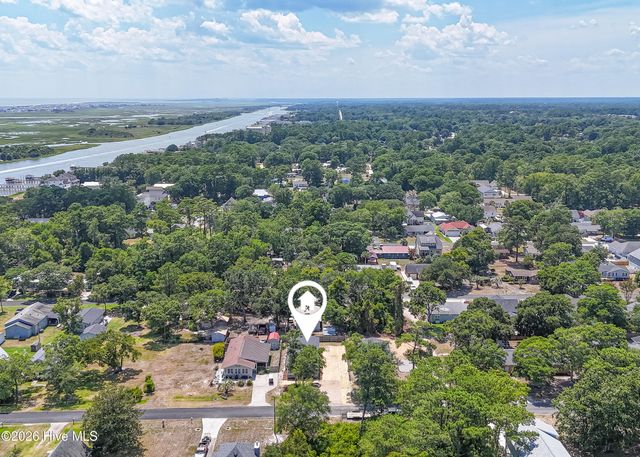 1990 Waterloo Street SW, Ocean Isle Beach, NC 28469