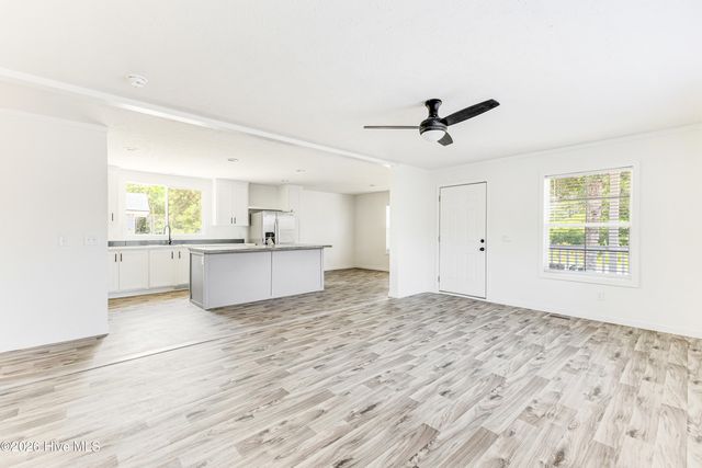 1990 Waterloo Street SW, Ocean Isle Beach, NC 28469