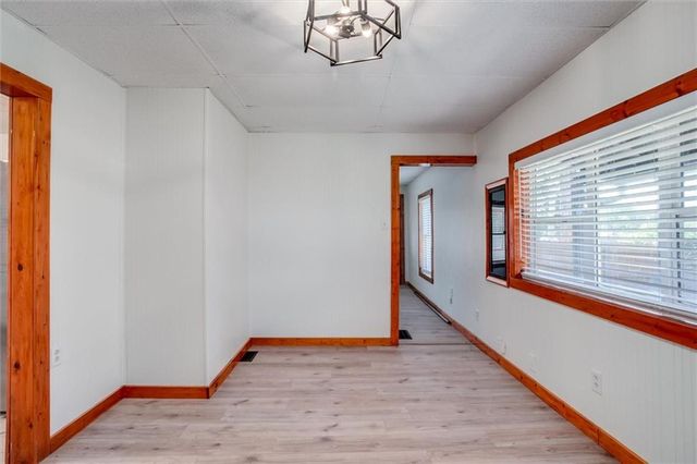 352 N 32nd Street, Kansas City, KS 66102