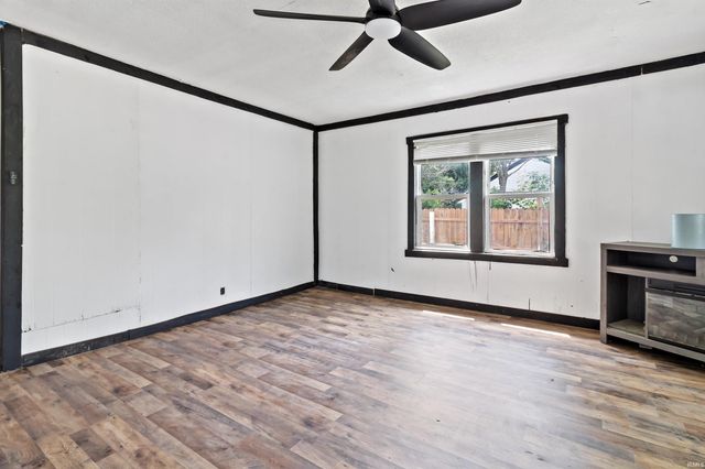 1017 S Park Avenue, Marion, IN 46953