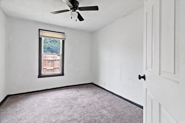 1017 S Park Avenue, Marion, IN 46953