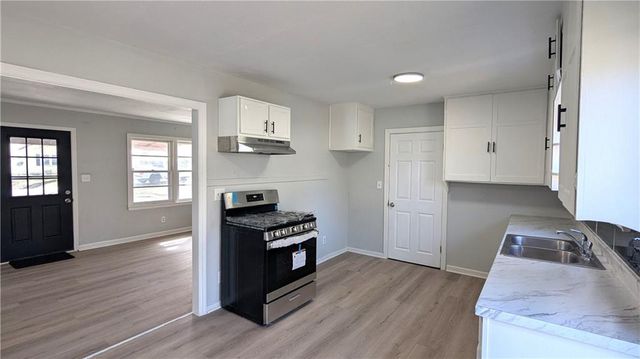 11108 E 57th Street, Raytown, MO 64133