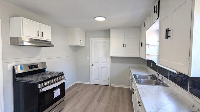 11108 E 57th Street, Raytown, MO 64133