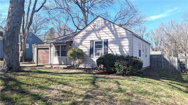 11108 E 57th Street, Raytown, MO 64133
