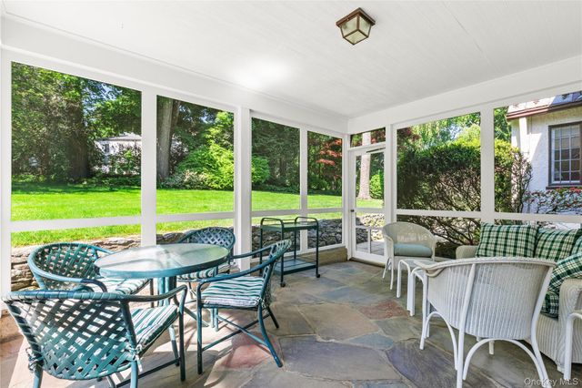 16 West Drive, Larchmont, NY 10538