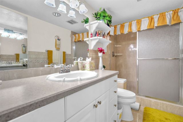 4160 Inverrary Dr 308, Lauderhill, FL 33319