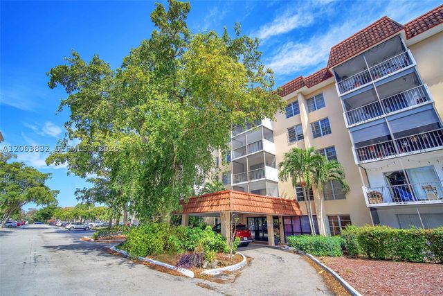4160 Inverrary Dr 308, Lauderhill, FL 33319