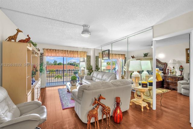 4160 Inverrary Dr 308, Lauderhill, FL 33319