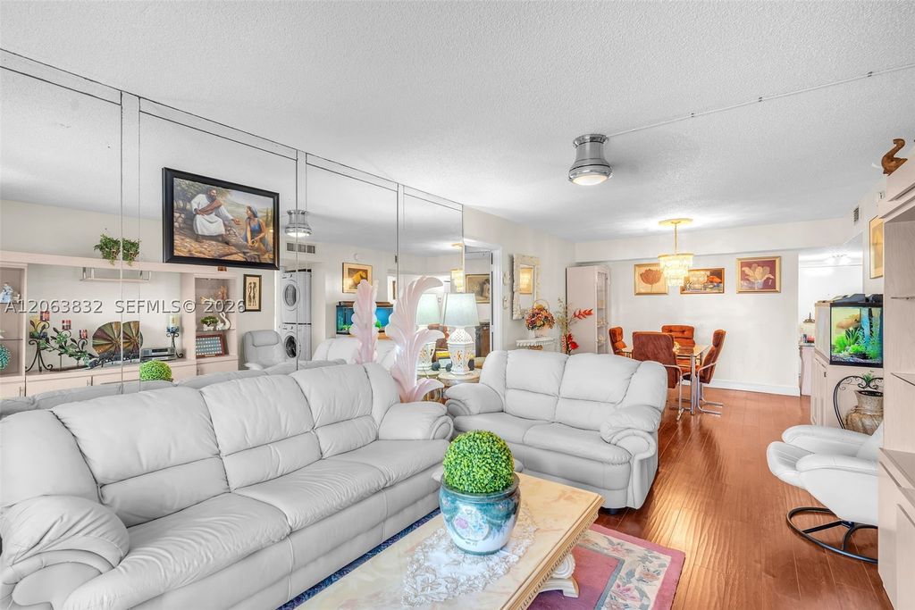 4160 Inverrary Dr 308, Lauderhill, FL 33319