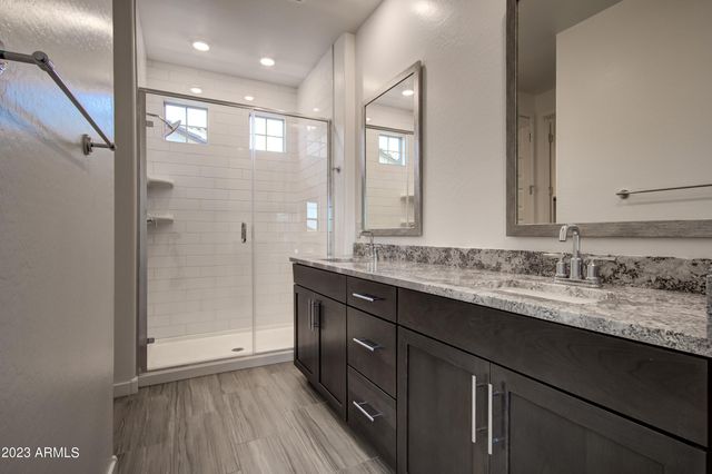 1087 E Chapman Drive, Chandler, AZ 85286